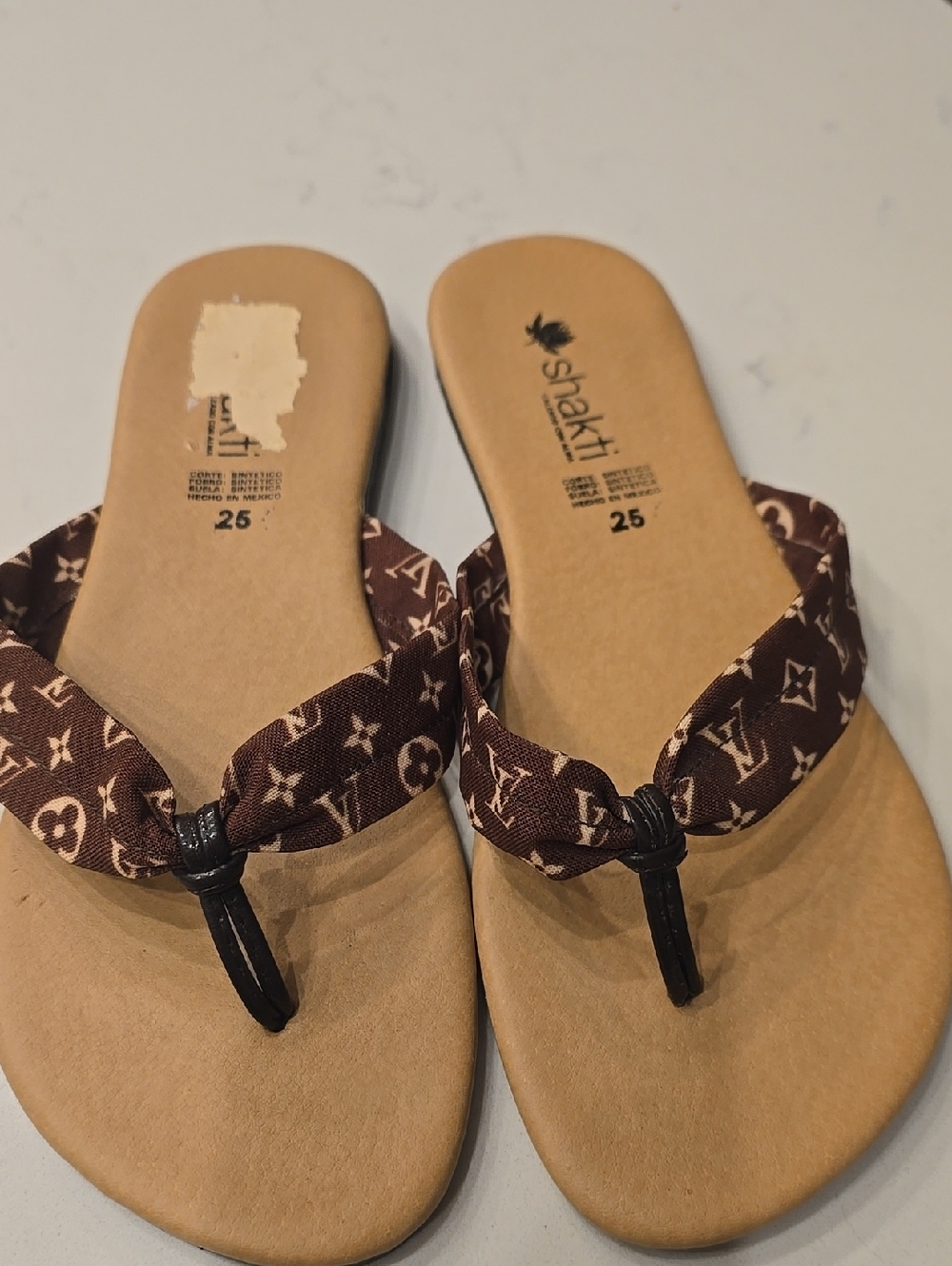 eshakti Brown Patterned Fabric Thong Sandals